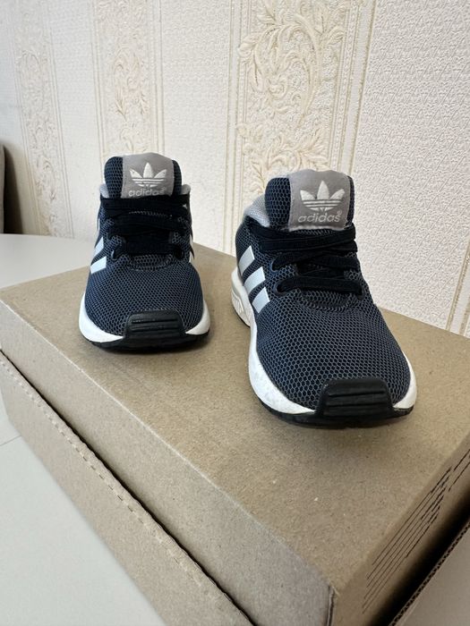 Кросівки adidas  fit 13,5 та 12,5