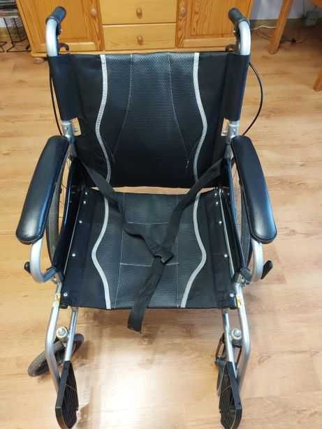Sprawny wózek inwalidzki