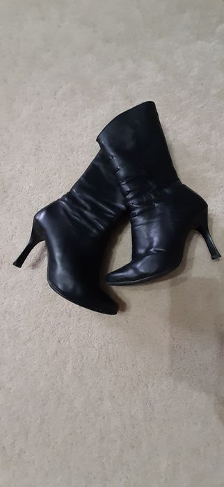 Шкіряні витончені ботіночки (сапожечки) на каблуку