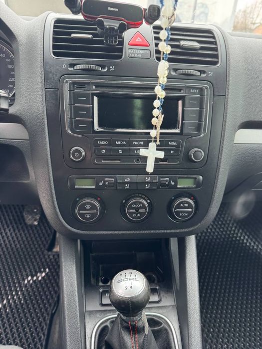 Golf 5 2006  рік