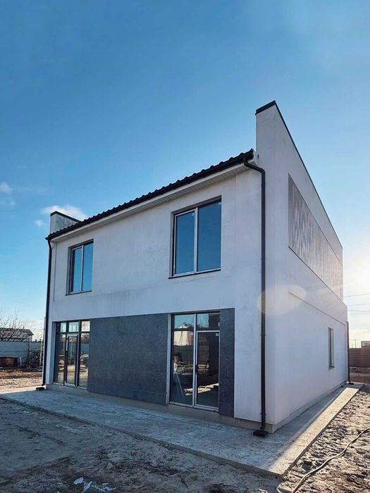 продажа сучасного  будинку 178 м² на 10 сотках • Гатне • 5 хв до Києва