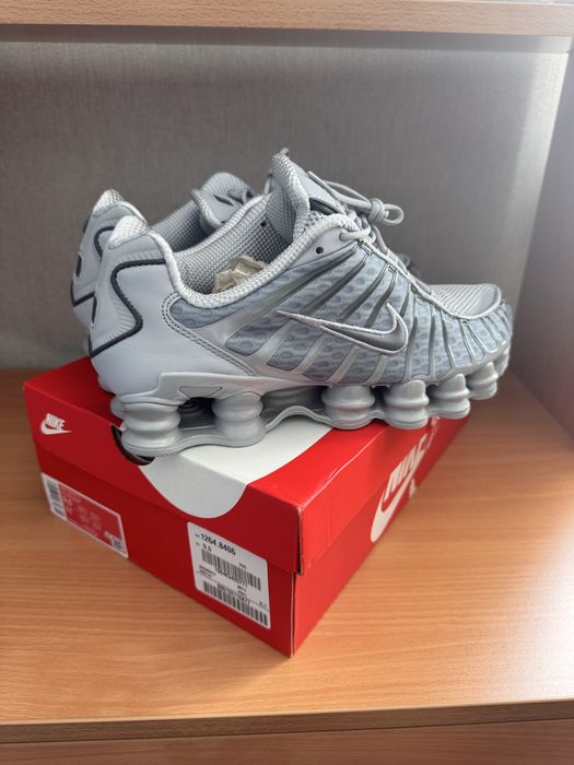Nike Shox Wolf Grey
