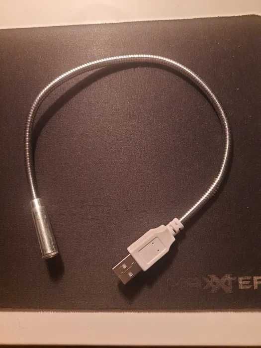 Lampka na usb, niebieskie światło