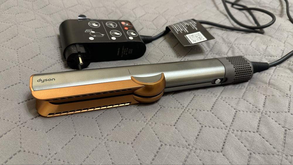 Фен-випрямляч Dyson airstrait