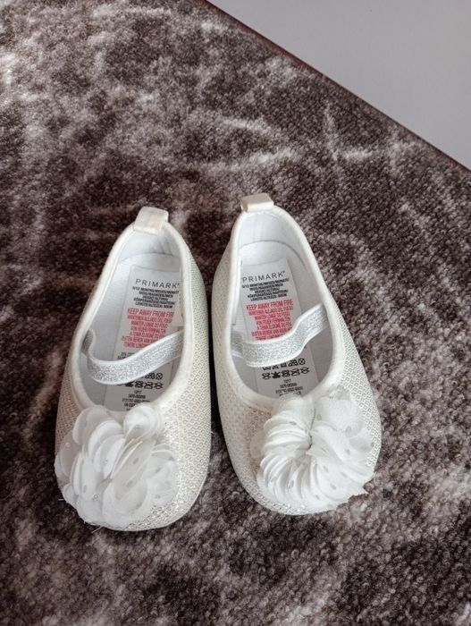 Продам дитячі пінетки