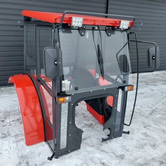 Kabina ciagnikowa c360  c330 mf255 mf235 dostepna od reki