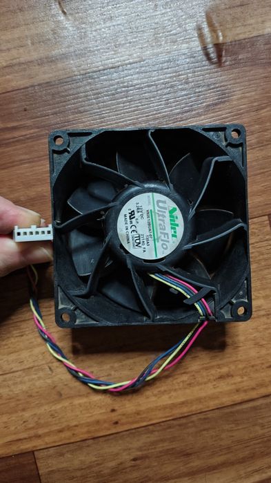 Серверний кулер Nidek ultraflo 90х90 6 пінове живлення