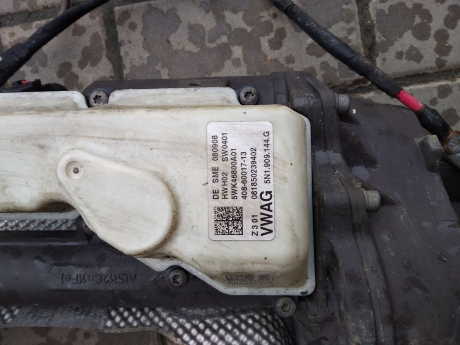 Рулевая рейка електрорейка  Volkswagen Passat Golf Caddy Touran Skoda