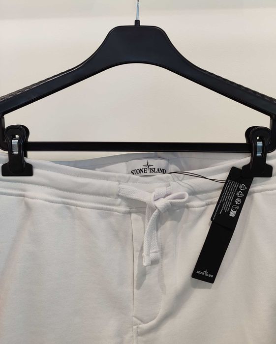 Бермуди STONE ISLAND 64651 Garment-Dyed Cotton Shorts White SI0167-W