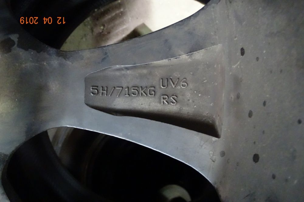 Całe koła 295/30 ZR 22