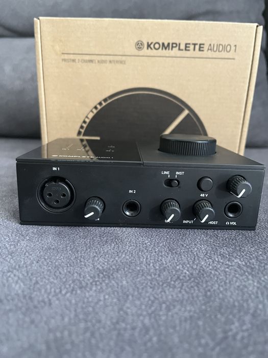 Аудіокарта Komplete Audio 1