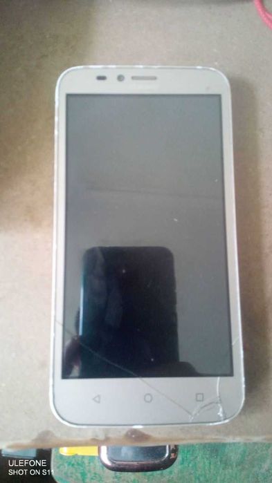 Мобильные телефоны