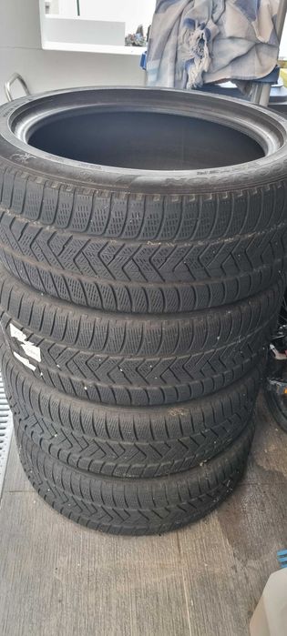 Pneus 245/50R20 Pirelli como novos