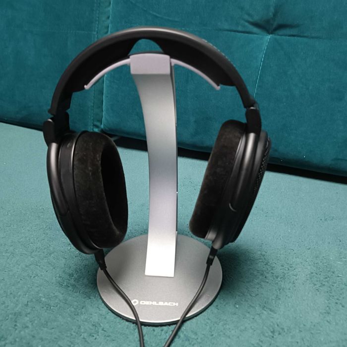 Słuchawki SENNHEISER HD 660S nauszne welurowe pady+ stojak , super stan.