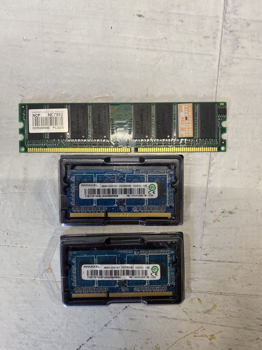 Оперативна память ddr256mb/ddr3 so dimm1gb