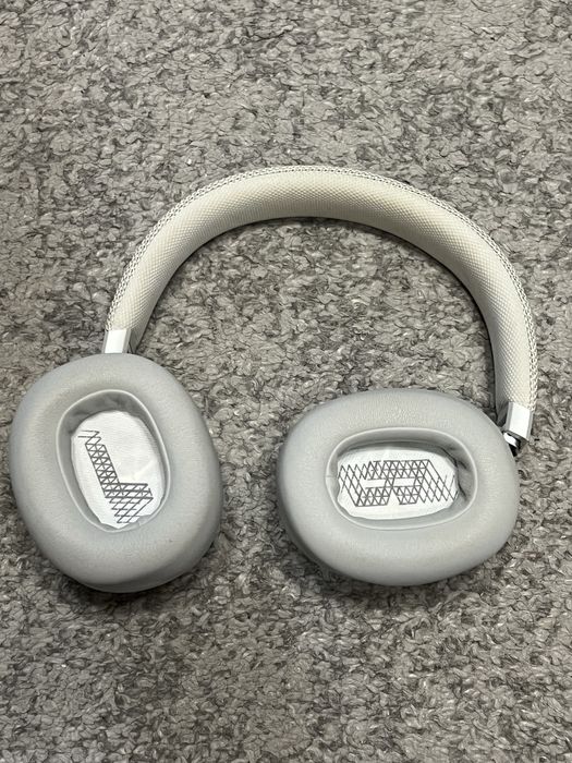 Słuchawki JBL LIVE650BTnc by Harman White