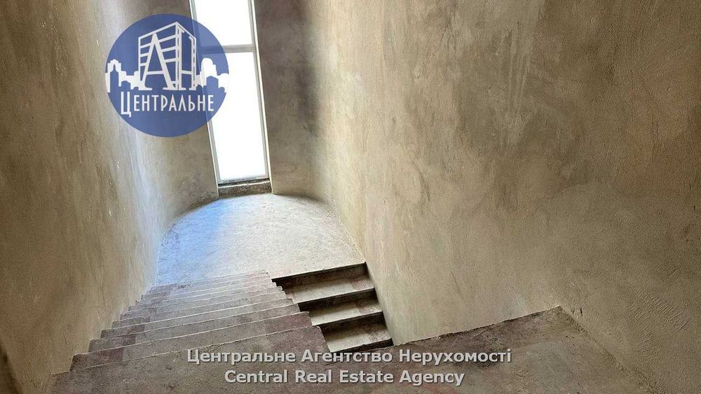Пропонується в оренду обʼєкт нерухомості для бізнесу.