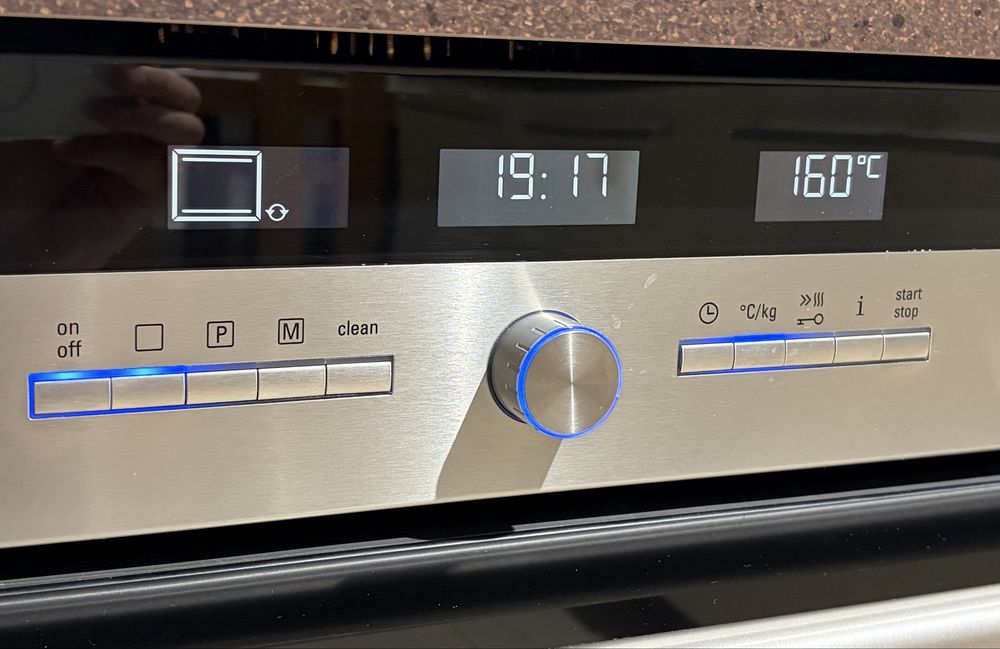 Piekarnik Siemens HB56AS560