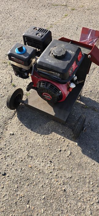 Щепоріз, подрібнювач гілок