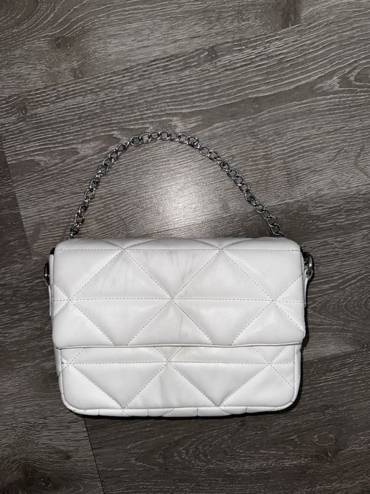 Сумочка жіноча біла