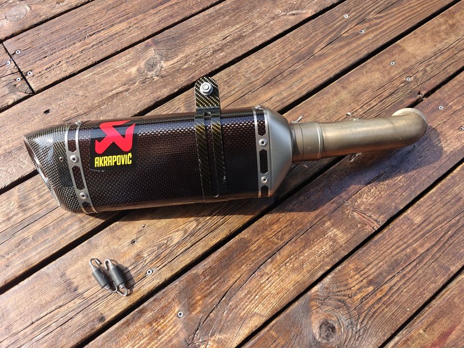 KTM Duke RC 125 390 Tłumik Wydech Carbon Akrapovic