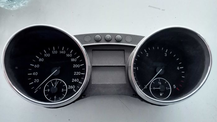 Quadrante Mercedes R320