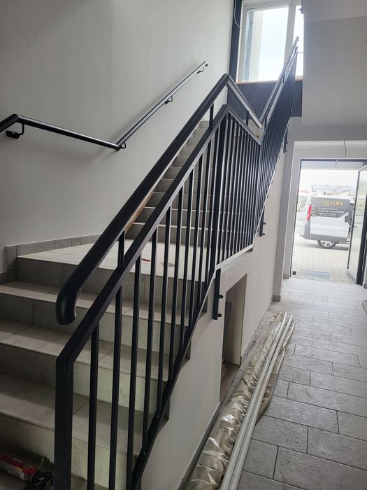 Balustrady metalowe.