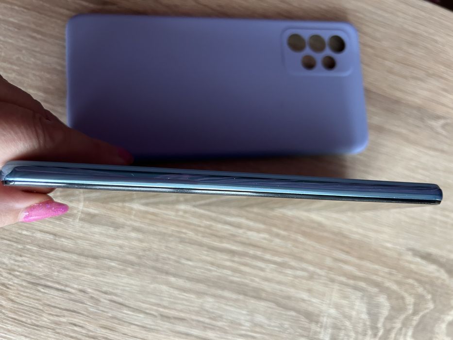 Телефон Samsung Galaxy A72