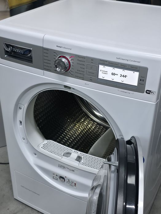 Сушильна машина Bosch HomeProfessional тепловий насос A+++ 8КГ WiFi
