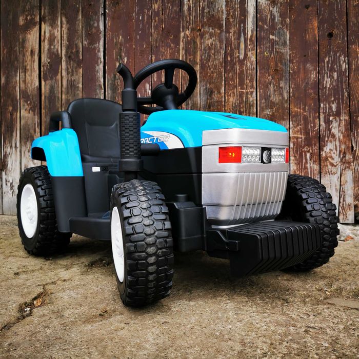 TRAKTOR NEW HOLLAND Ciągnik Elektryczny Naczepa Auto Akumulator ŚWIATŁA LED PILOT DZIECI