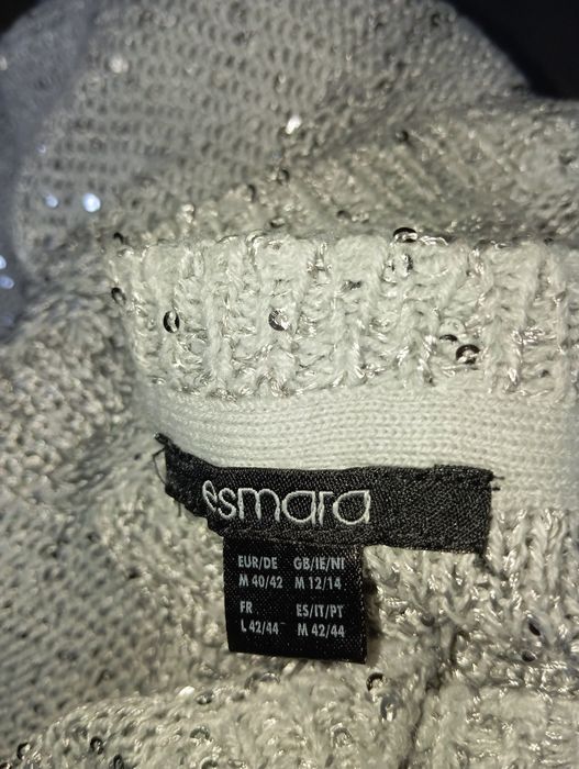 Lekki sweterek z cekinami 40/42