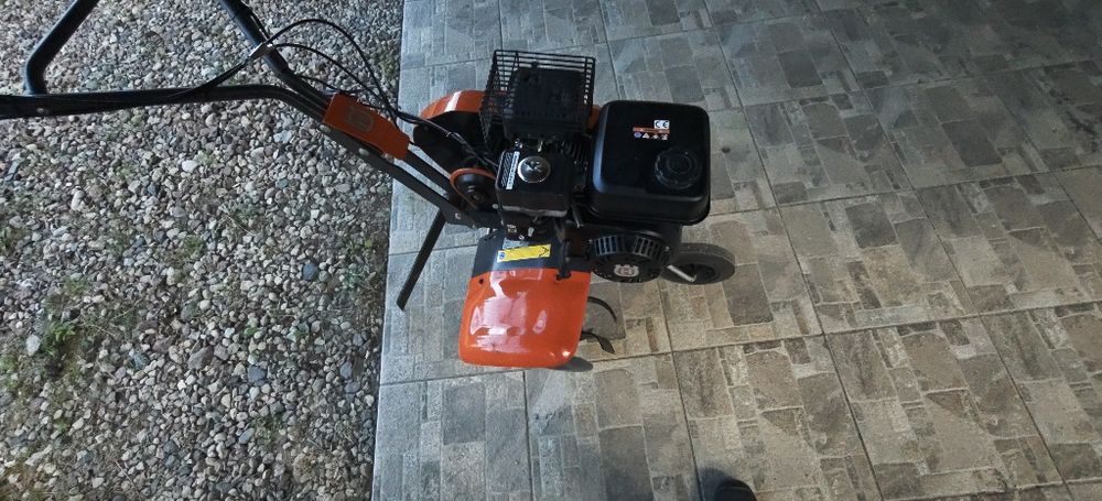 Husgvarna  TF -225  glebogryzarka jak nowa