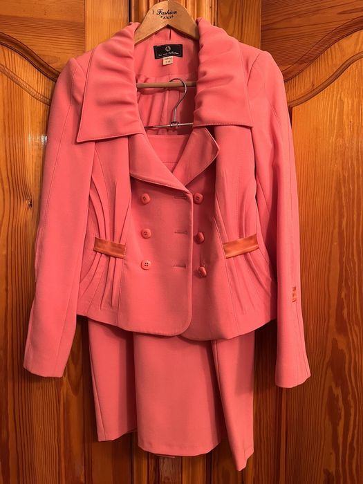 Елегантний костюм. Італія. 48 розмір ( украіна)