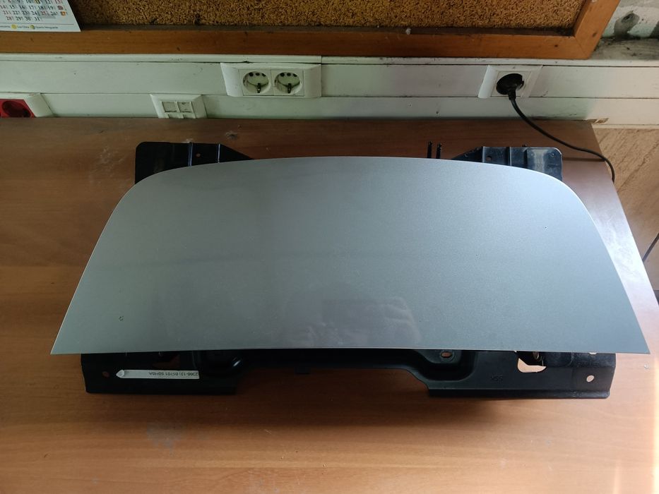 Tampa acesso elétrico Nissan LEAF fuel tank supply flap porta