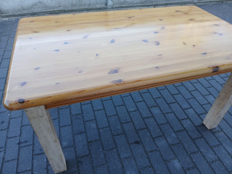 Sprzedam stol z drewna plus 6 krzesel