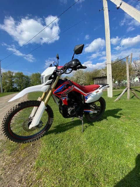 Хорнет дакар 250