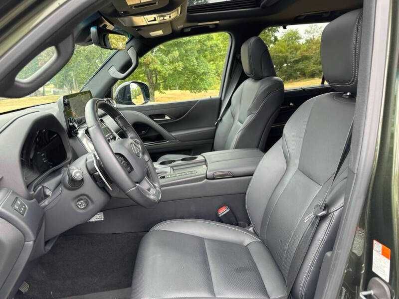 2024 Lexus LX 600