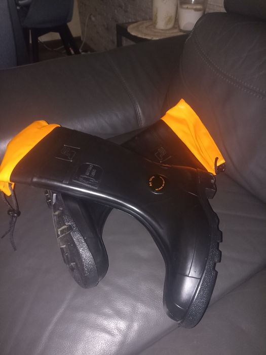 Kalosze gumiaki Stomil z kołnierzem nowe 43