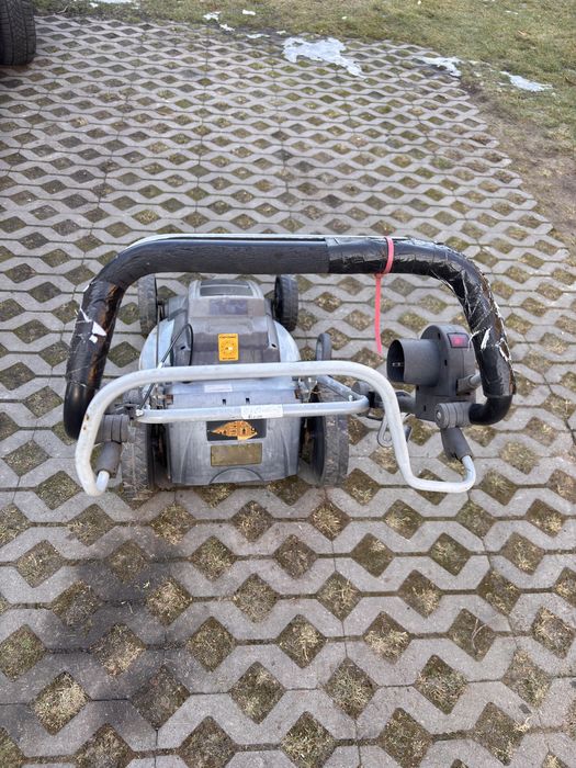 Kosiarka elektryczna z napędem 1800w