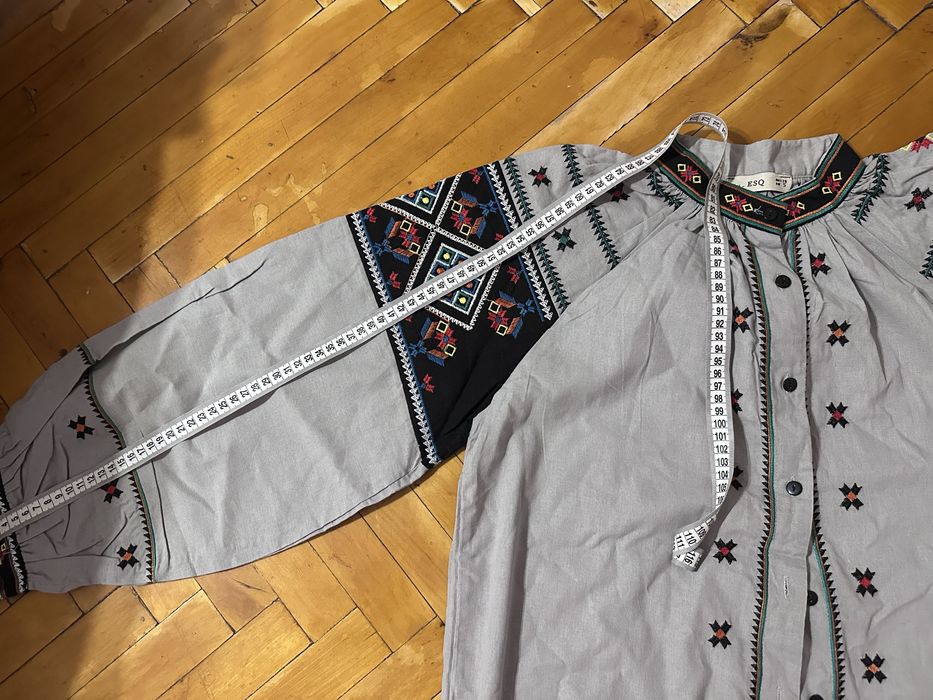 НОВА Жіноча вишиванка сіра з чорним| розмір S|mex 26