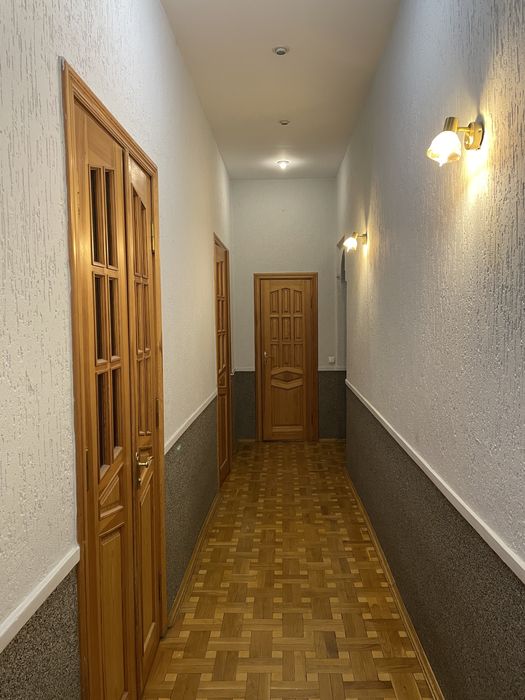 Олеся Гончара Золоті Ворота 3кімн квартира з ремонтом