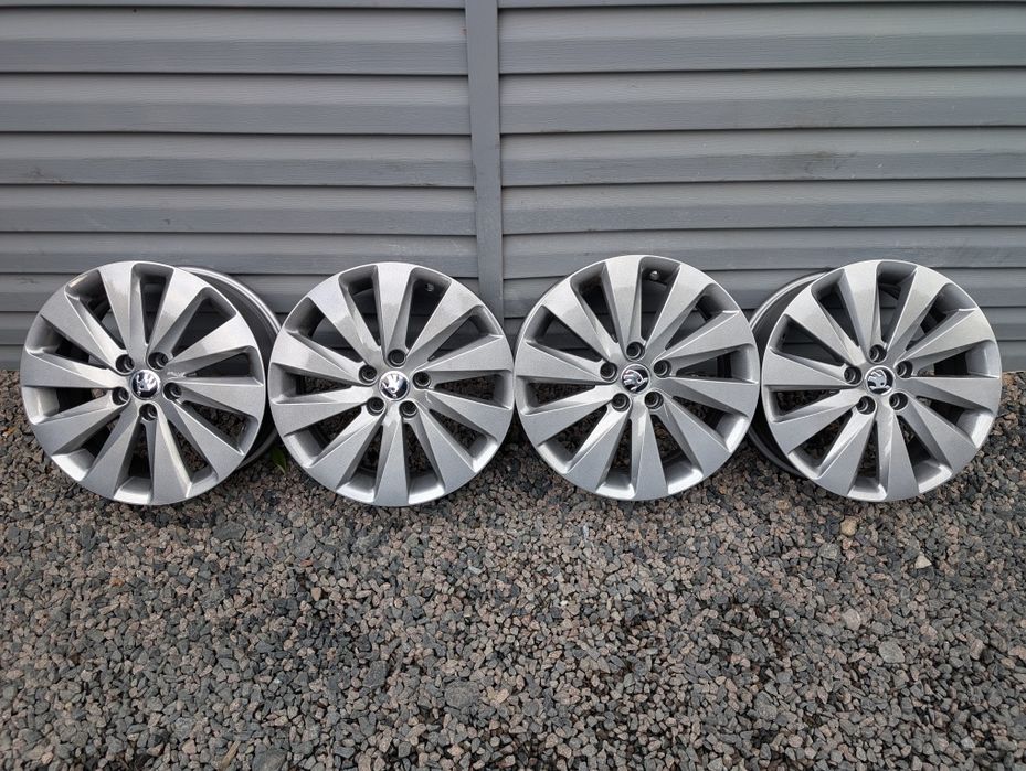 Оригінальні титанові диски Seat Skoda Volkswagen 5*100 R16 5/100 16 45