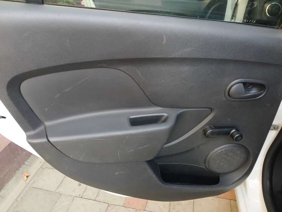Автомобіль DACIA SANDERO 2013