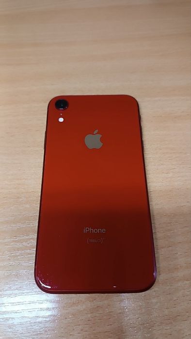 Продам IPhone XR