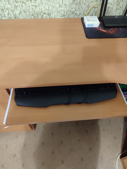 Стол, угловий комп'ютерний