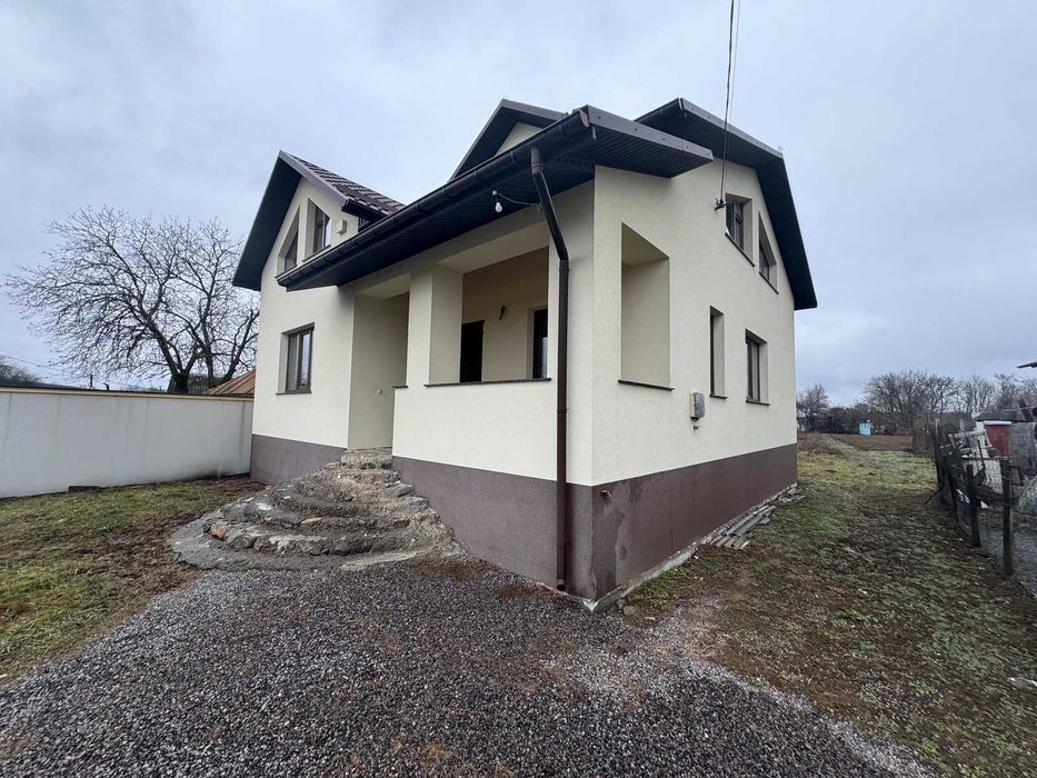 Продається будинок в Сутисках