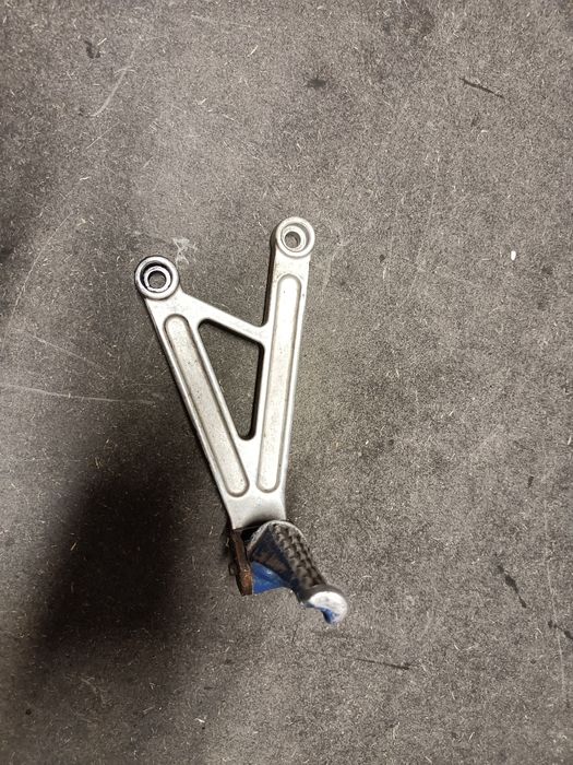 Derbi gpr 50 2t set podnóżek lewy