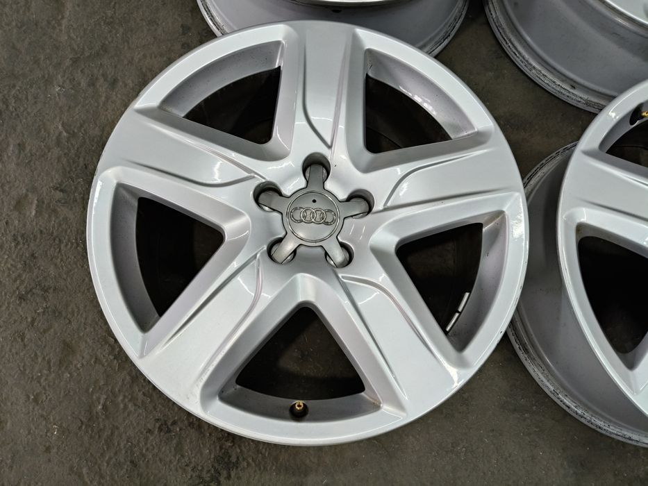 Легкосплавні диски 5 112 R18 AUDI титани Р18