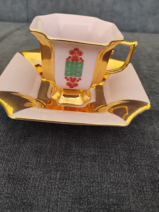 Filiżanka różowa porcelana