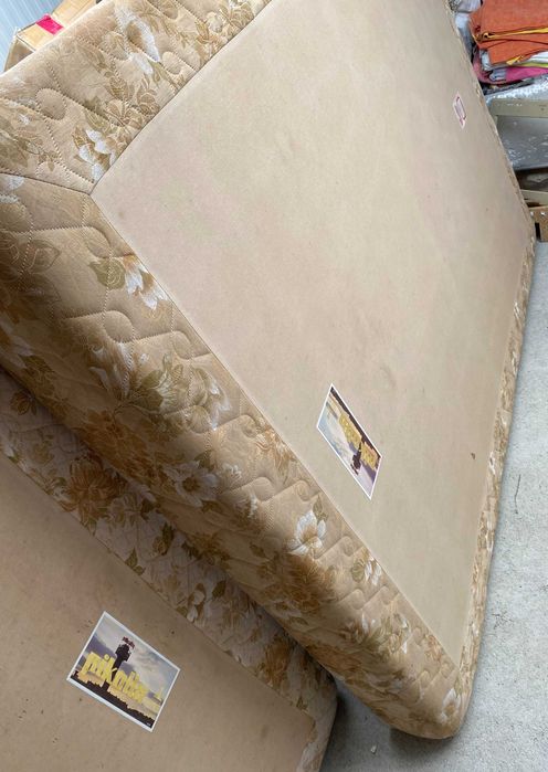 Estrado cama com rodas e colchão da Pikolin